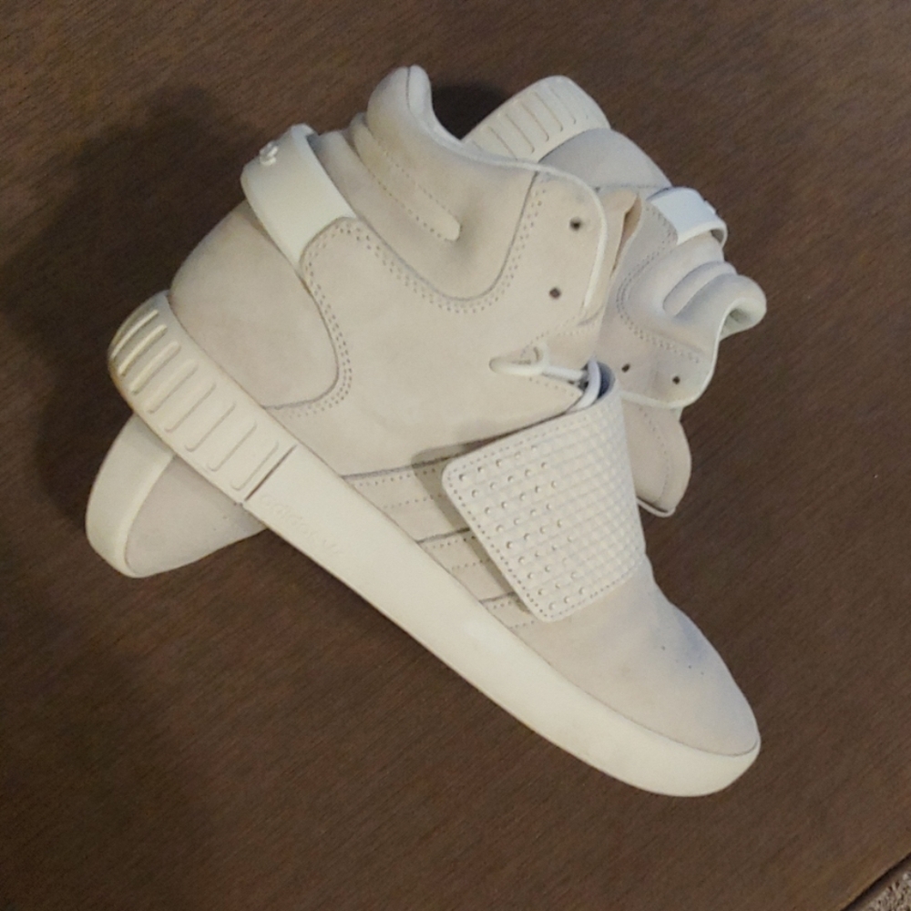 Adidas Tubular M 9.5